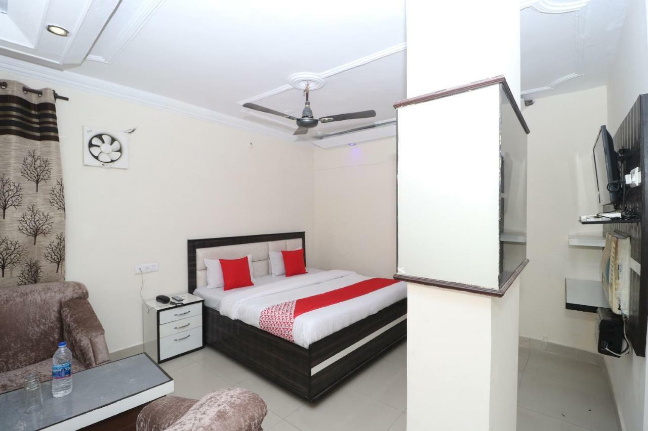 Oyo 37721 Hotel Kings Pathānkot Exterior foto